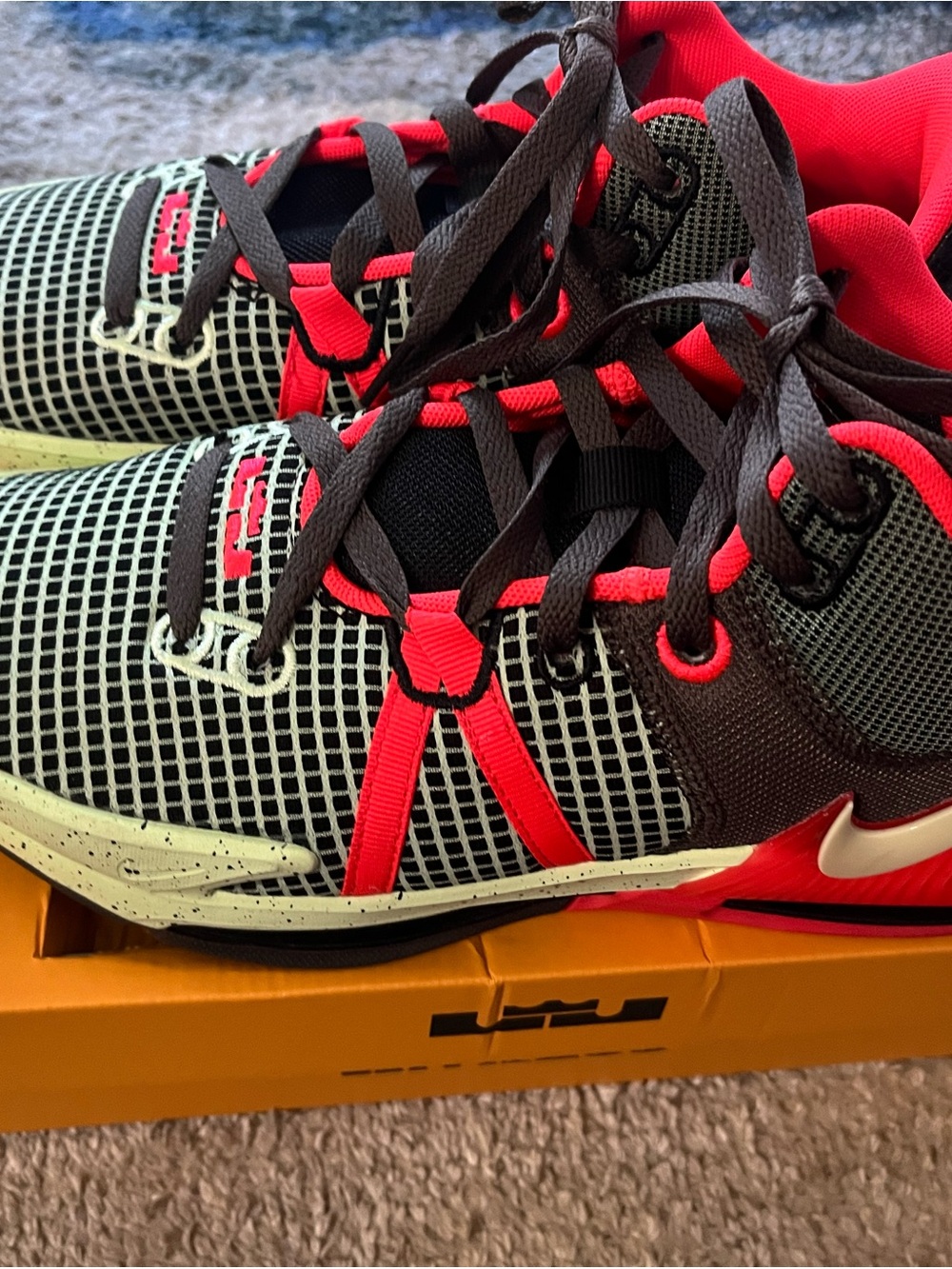 Nike Mens or women’s Sneakers in Black, Orange and Green